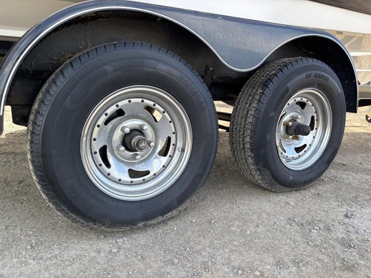 2005-unknown-trailer-image-54