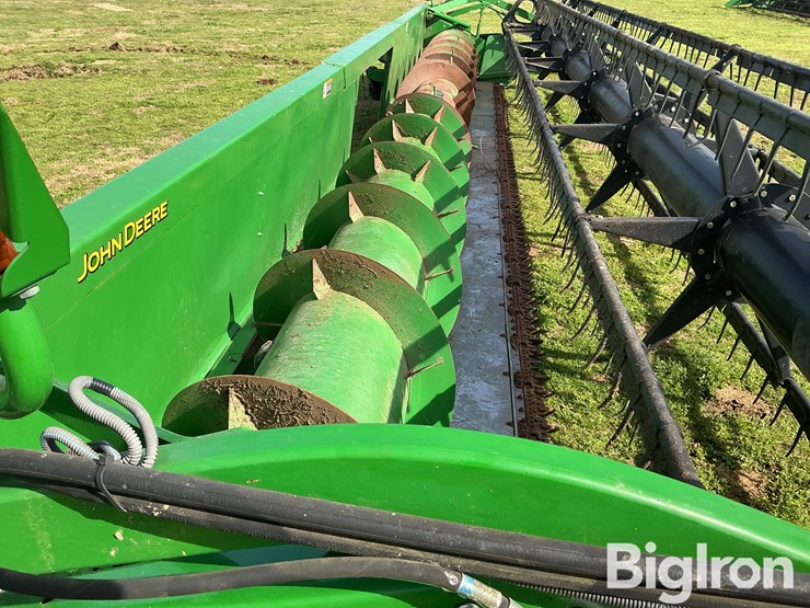 john-deere-630f-image-12