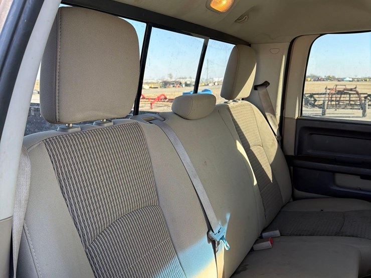 2011-dodge-ram-2500-image-30