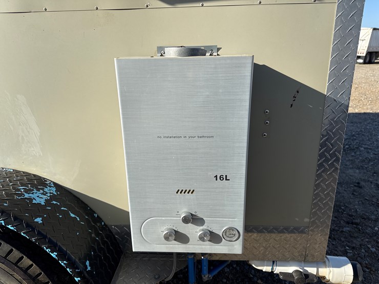 #35094-•-t/a-16'-enclosed-food-trailer-inv#-35094-image-6