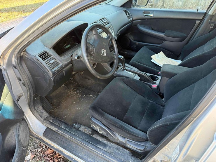 2007-honda-accord-image-15