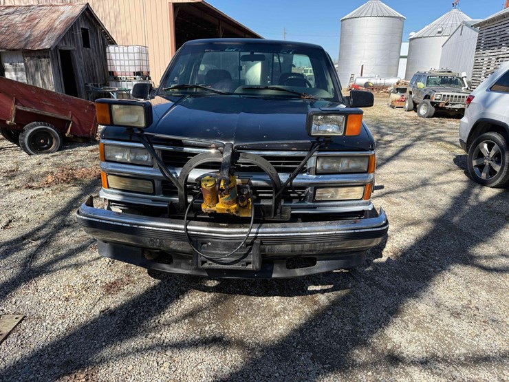 1995-gmc-1500-image-2