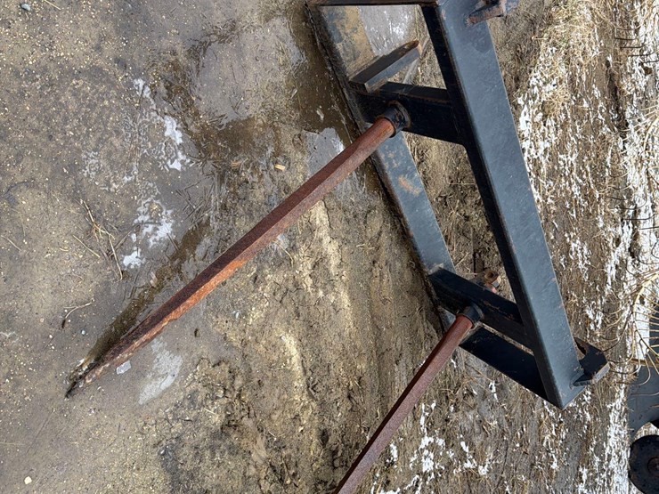 new-holland-72lb-image-2