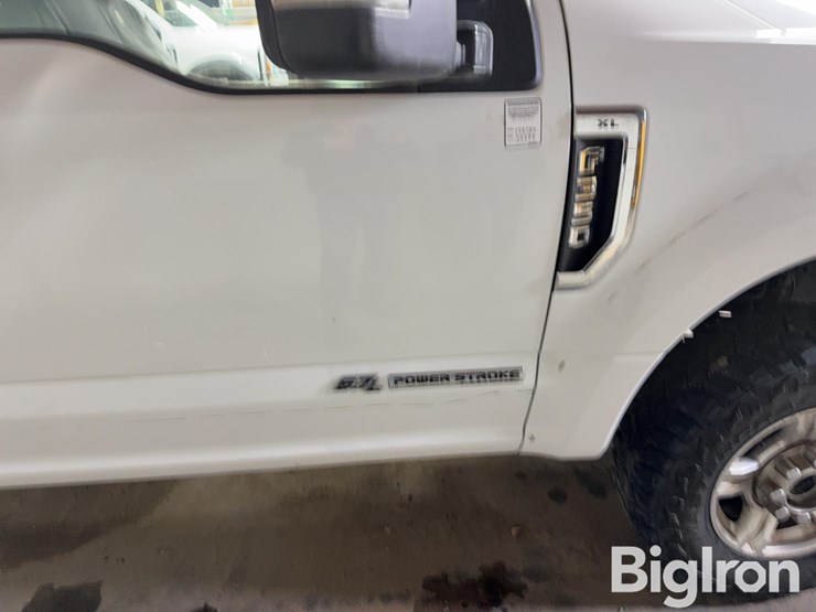 2017-ford-f350-image-15