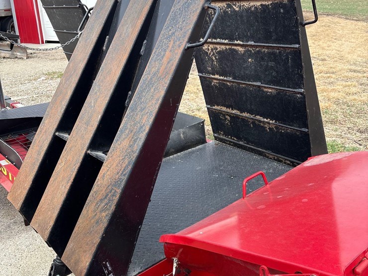 westfield-drive-over-pit-image-11