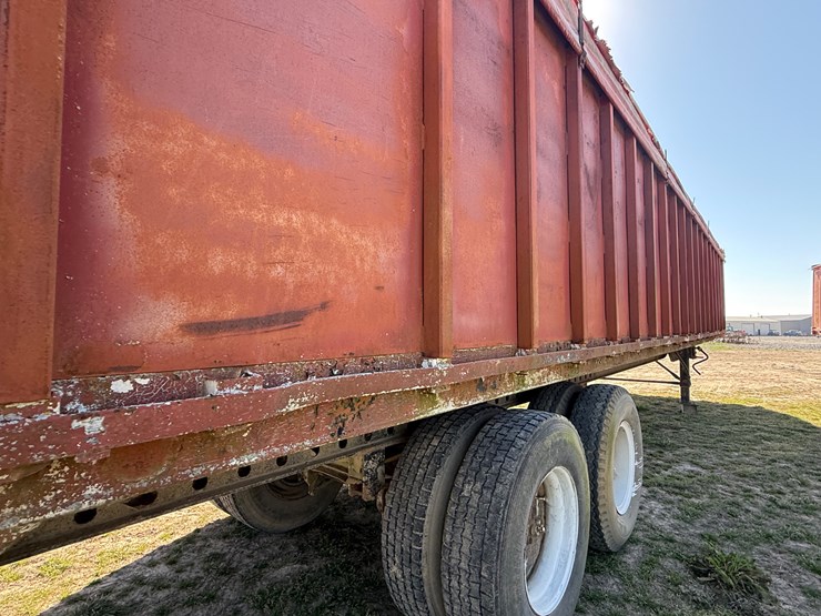 1965-trailmobile-trailer-image-20