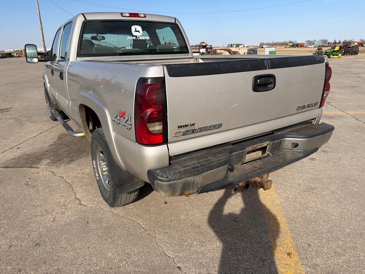 2005-chevrolet-k2500-image-6