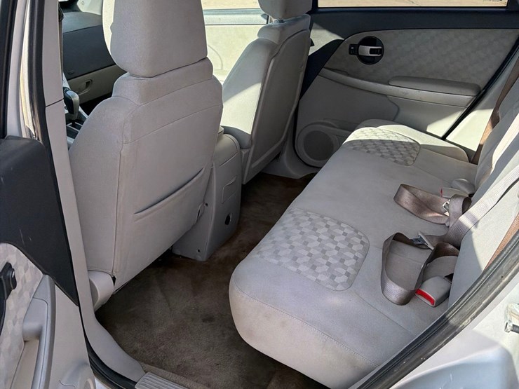 2006-chevrolet-equinox-image-28