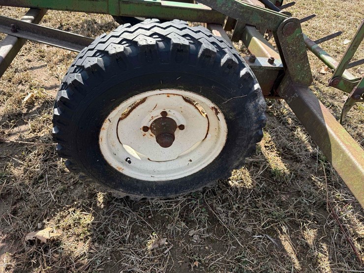 john-deere-18-image-9