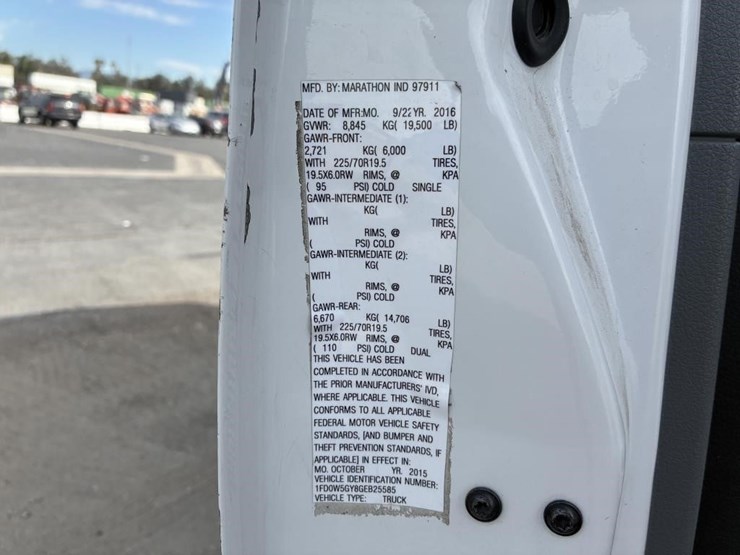 2016-ford-f550-xlt-image-21