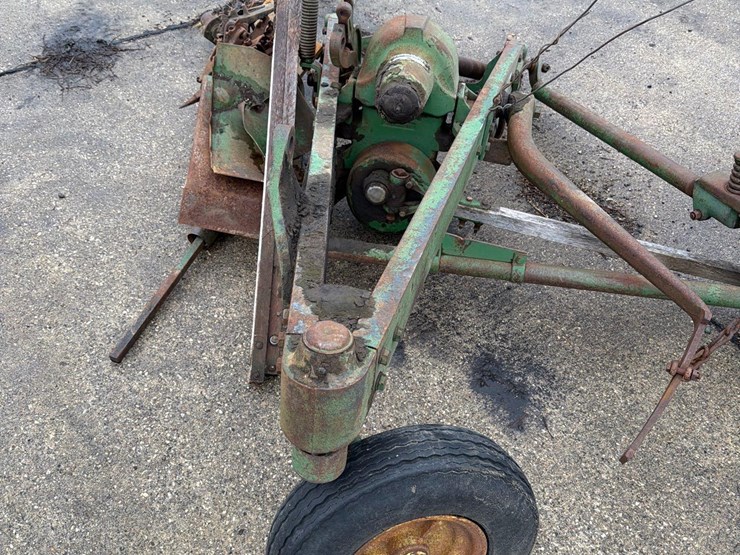 john-deere-8-image-9