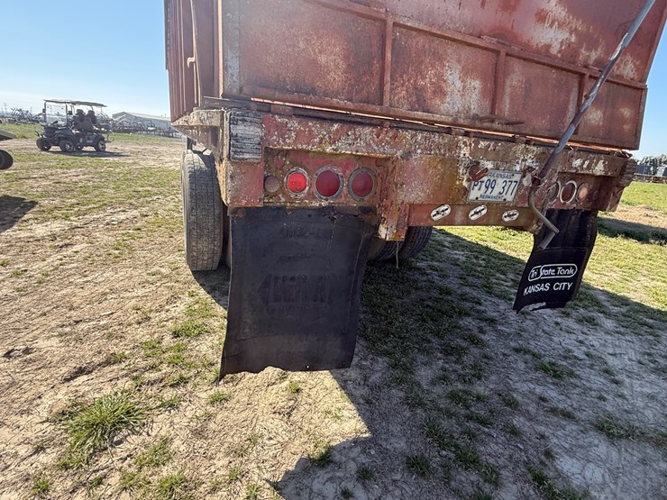 1965-trailmobile-trailer-image-5