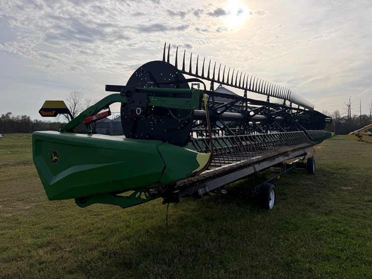 2024-john-deere-hd35r-image-3