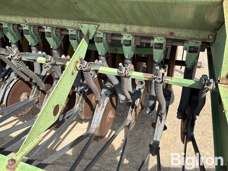 john-deere-9300-image-11