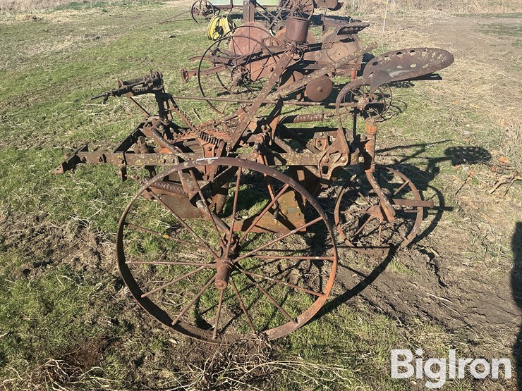 1-bottom-plow-image-8