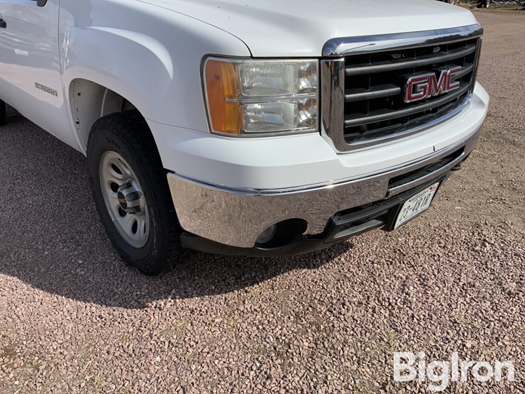 2011-gmc-sierra-1500-image-11