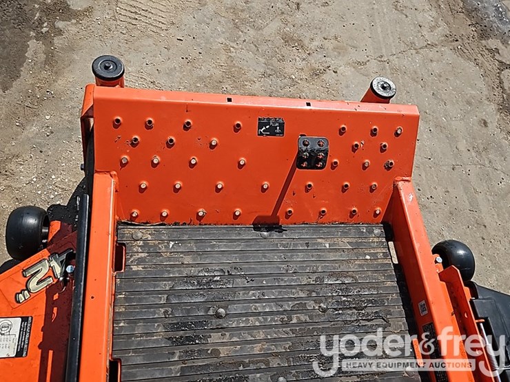 2024-kubota-z232-image-15