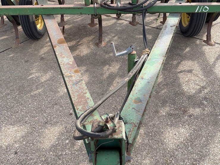 john-deere-1010-image-12