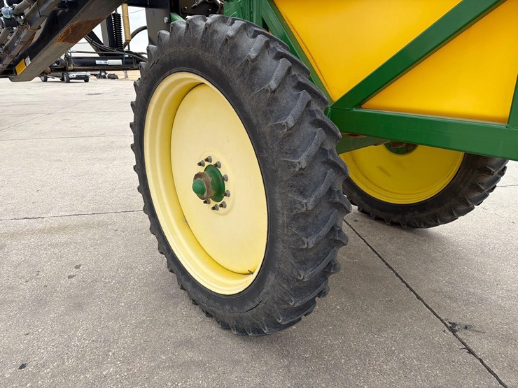 redball-570-image-18