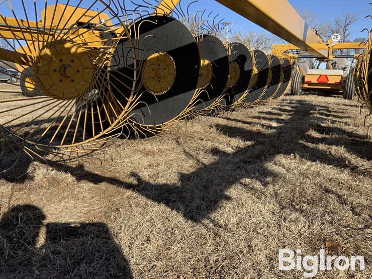 2022-vermeer-vr1428-image-12