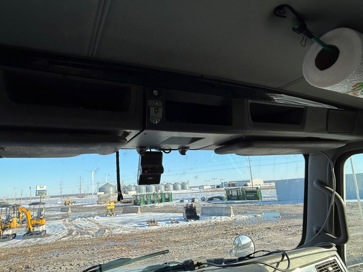 2010-kenworth-t800-image-30