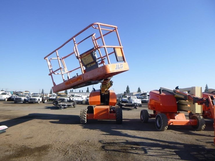 2013-jlg-600s-image-5