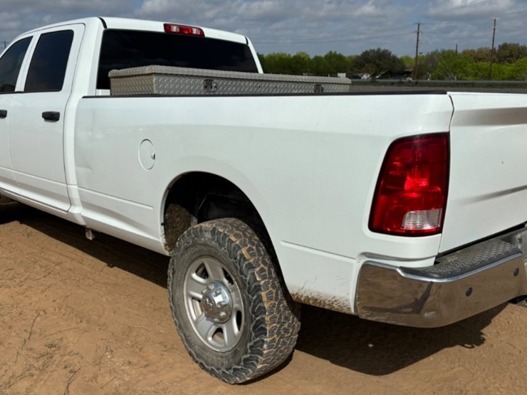 2018-dodge-2500-image-4