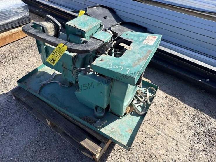 onan-4.0-bfa-generator-image-6