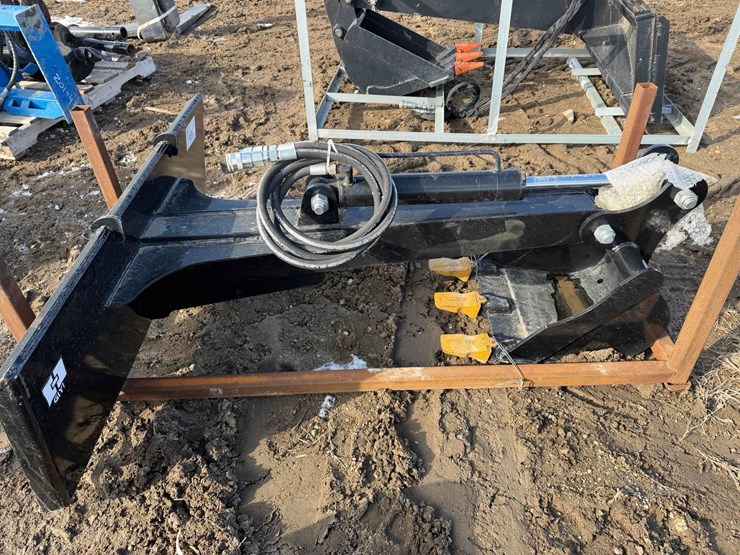 skid-steer-backhoe-image-6