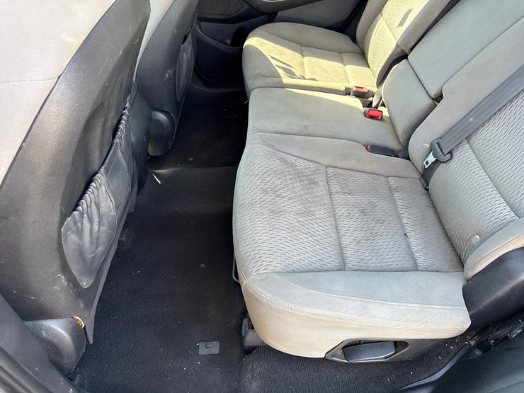 2015-hyundai-santa-fe-image-15