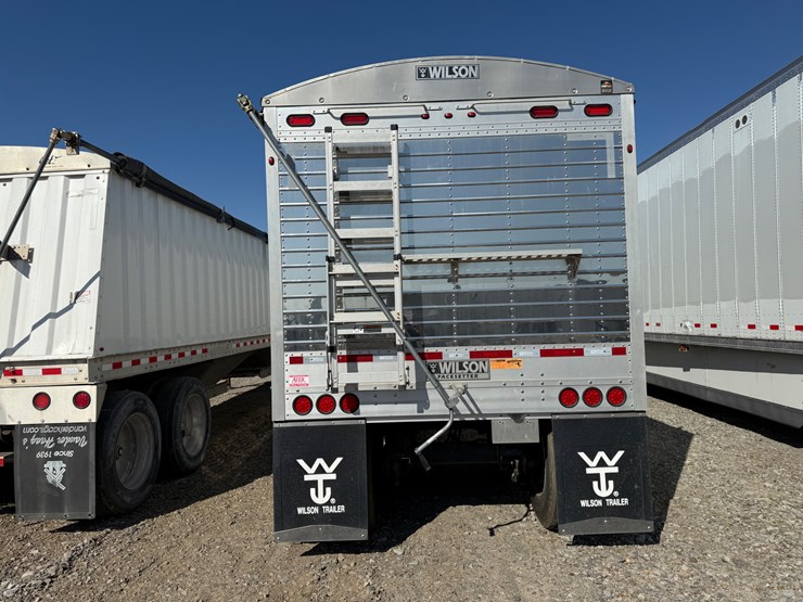 2022-wilson-hopper-bottom-image-7