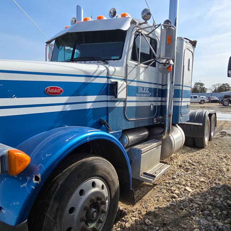 1999 PETERBILT 378