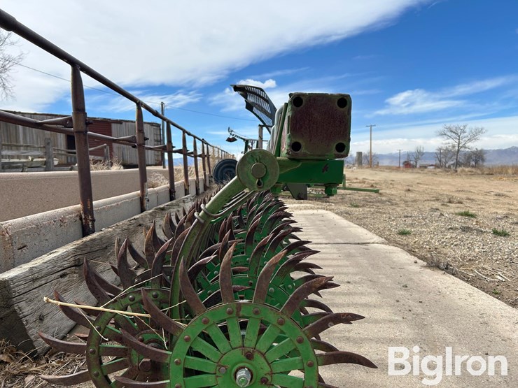 john-deere-400-image-4