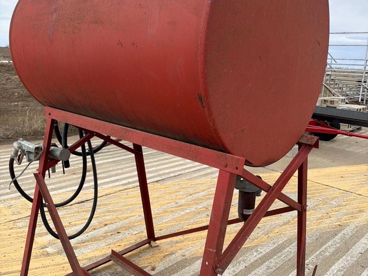 300-gallon-fuel-barrel-w/-stand-image-8