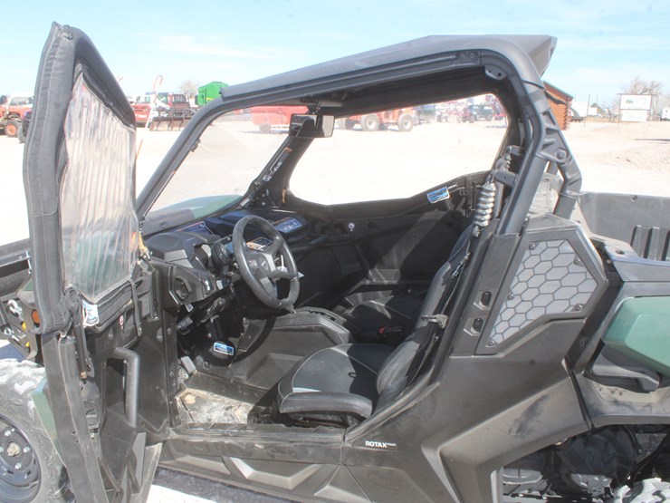 #1079-•-2022-can-am-commander-1000-with-cab-image-56