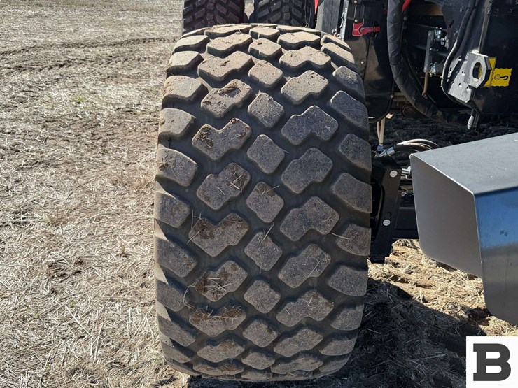 2025-case-ih-8260-image-40