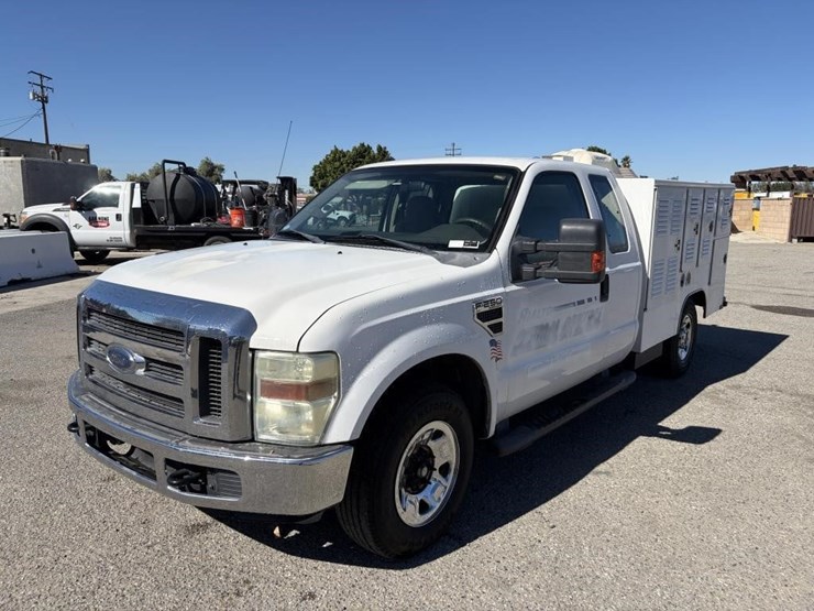 2008-ford-f250-image-1
