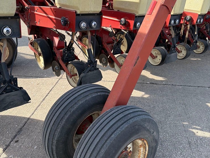 international-800-image-20