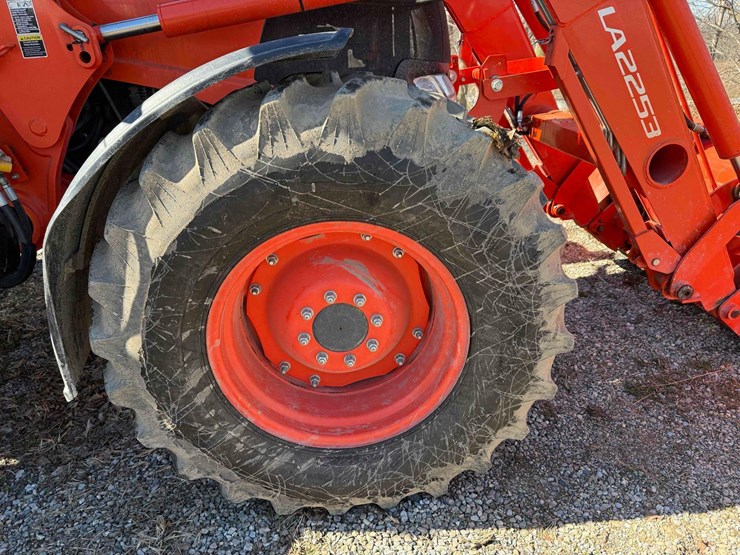 kubota-m126x-image-9