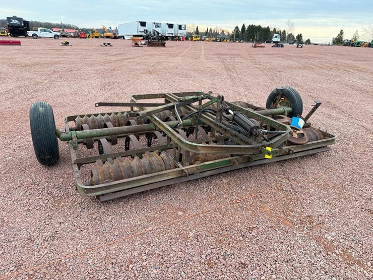 10-john-deere-10-image-2