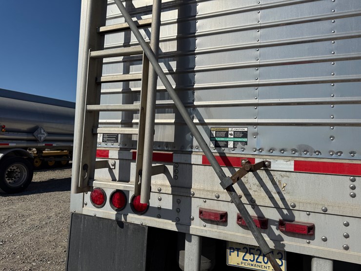 2015-timpte-hopper-bottom-image-7