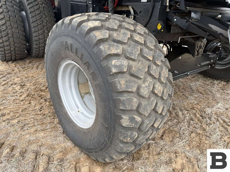 2020-case-ih-8250-image-52