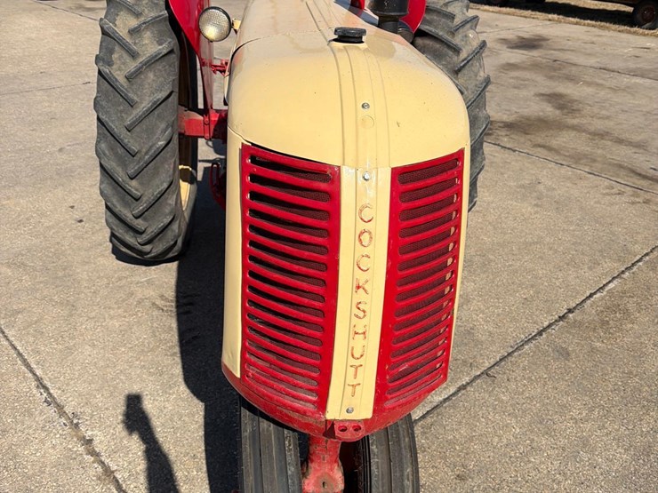 black-hawk-tractor-image-18