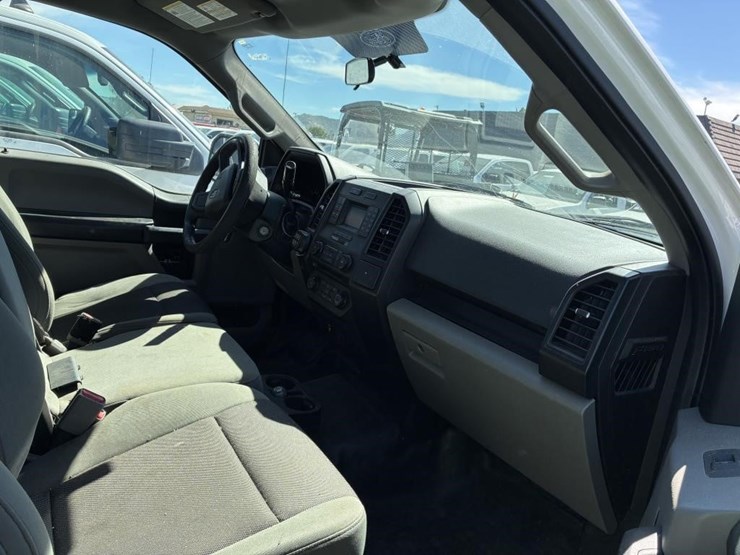 2016-ford-f150-image-9