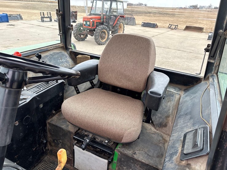 john-deere-4030-image-35