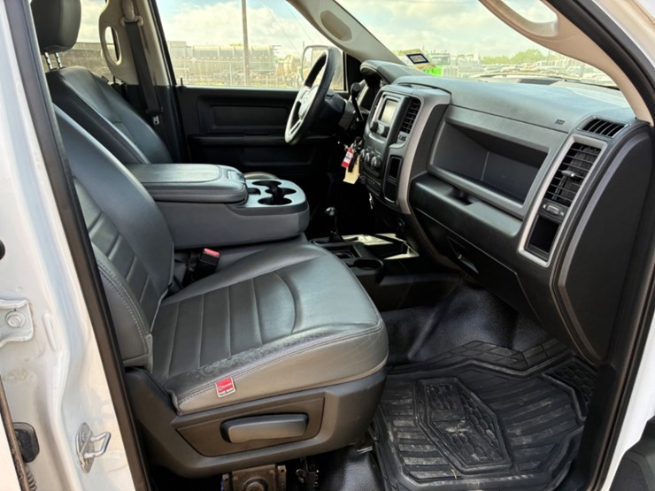 2018-dodge-2500-image-7