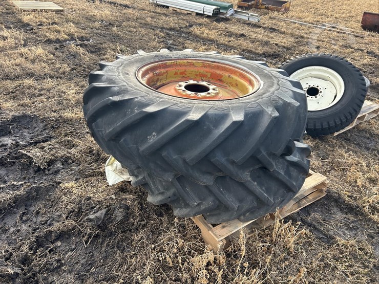 tractor-rims-and-tires-image-2