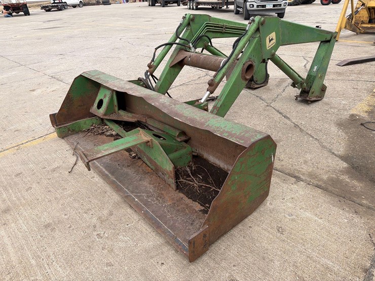 john-deere-148-image-2