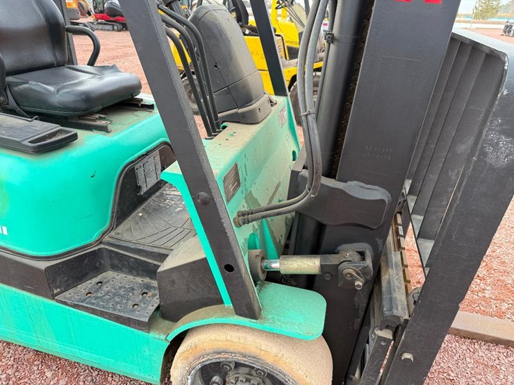 mitsubishi-fgc30k-image-14