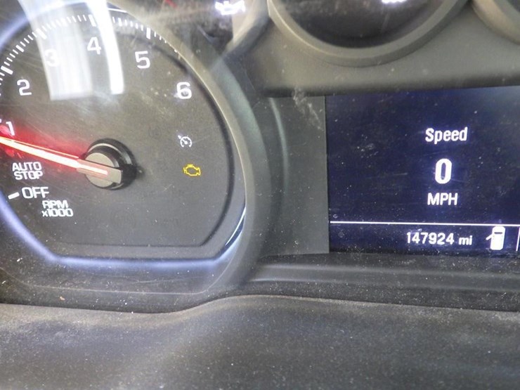 2022-chevrolet-1500-image-11